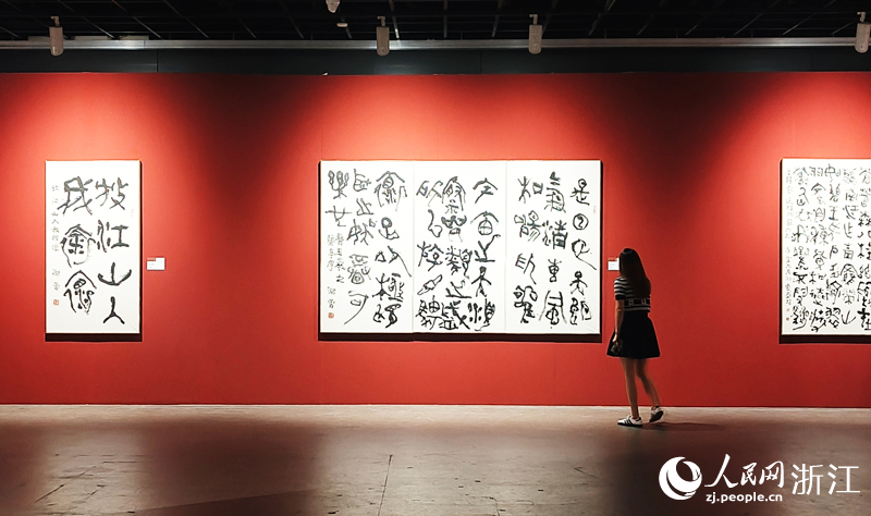 夕陽山外山——謝云書畫藝術(shù)展。人民網(wǎng) 劉欣蔚攝