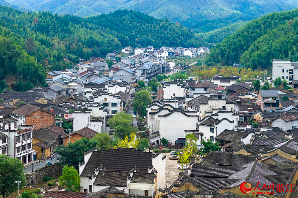 浙江省龍泉市源底村。人民網(wǎng) 章勇濤攝