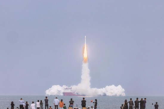 9月24日，吉利星座第六個(gè)軌道面衛(wèi)星發(fā)射現(xiàn)場。 臺傳媒記者孫金標(biāo)攝